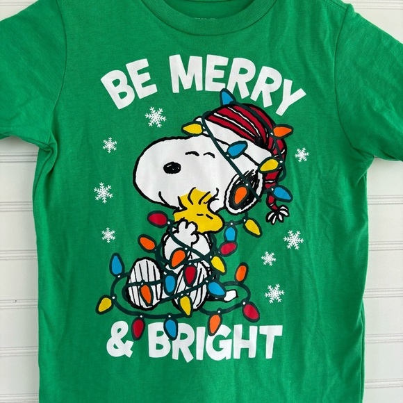 Snoopy Christmas Tshirt size XS 4/5 - Picture 4 of 4